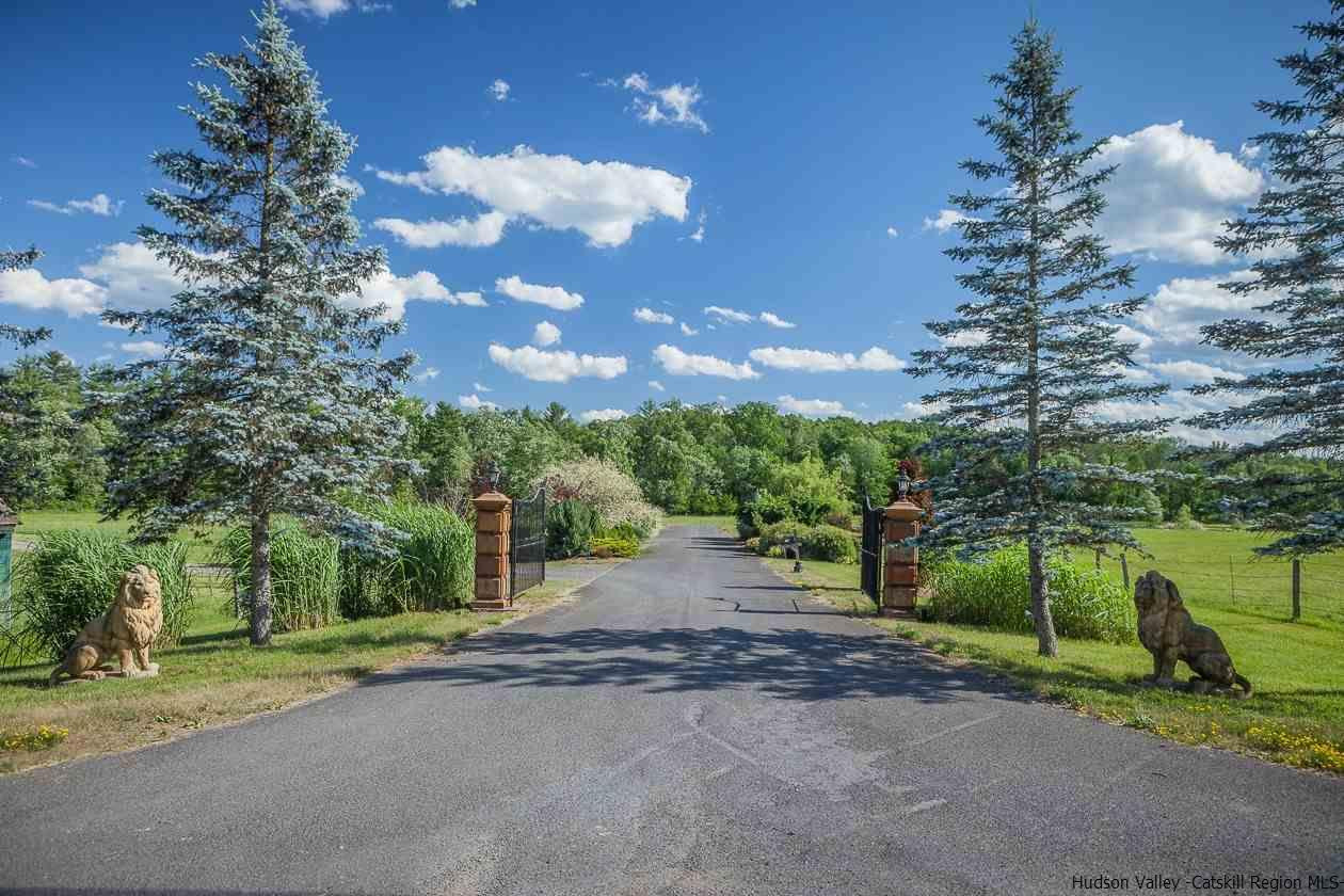 276 Krum Road Kerhonkson, NY 12446 - Photo 2 of 34 a view of a street both side of house