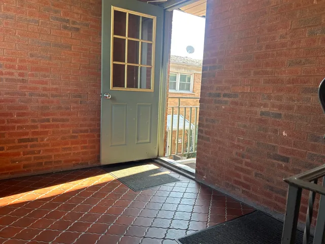 $189,900 | 4342 North Kedvale Avenue, Unit 2A, Chicago, IL 60641