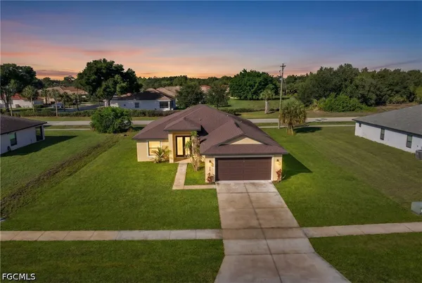 $2,295 | 606 Morning Mist Lane, Lehigh Acres, FL 33974
