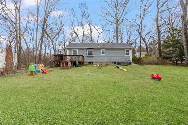 $419,900 | 232 Quaker Lane, Scituate, RI 02857