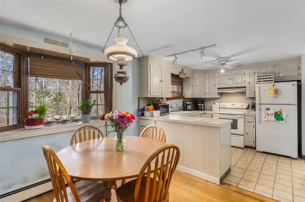 $419,900 | 232 Quaker Lane, Scituate, RI 02857