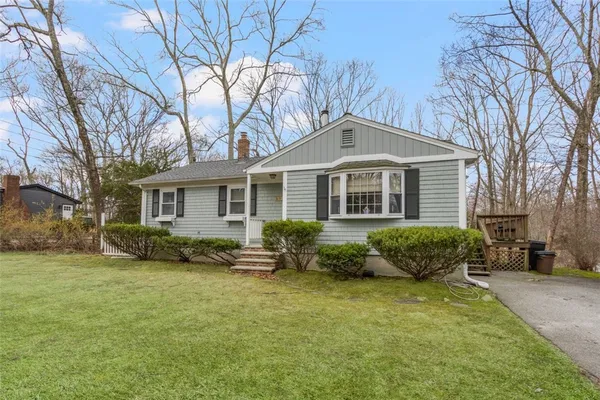 $419,900 | 232 Quaker Lane, Scituate, RI 02857