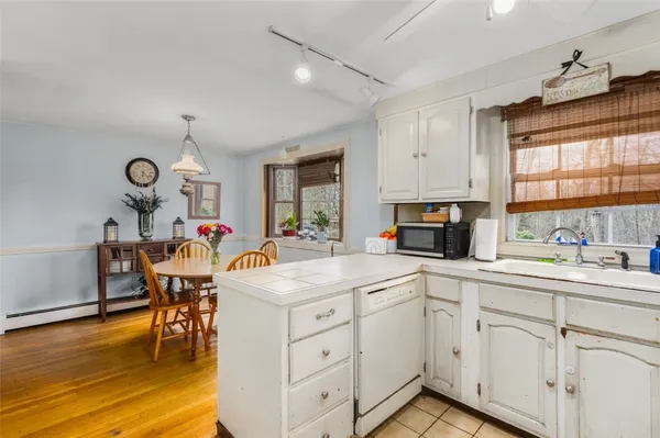 $419,900 | 232 Quaker Lane, Scituate, RI 02857