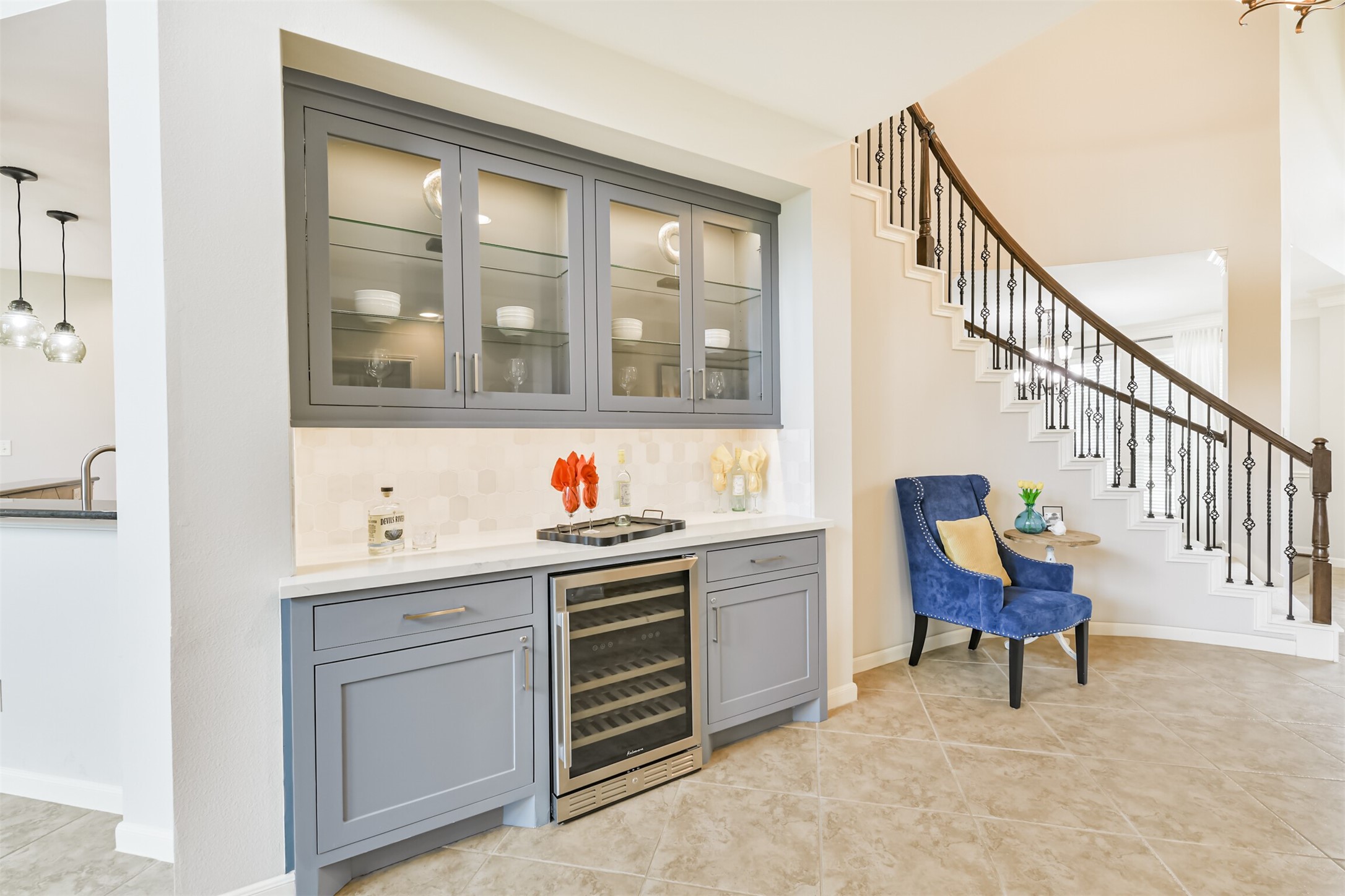 13519 Brant Grove Lane Houston, TX 77044 - Photo 9 of 49 a view of a hallway with seating area