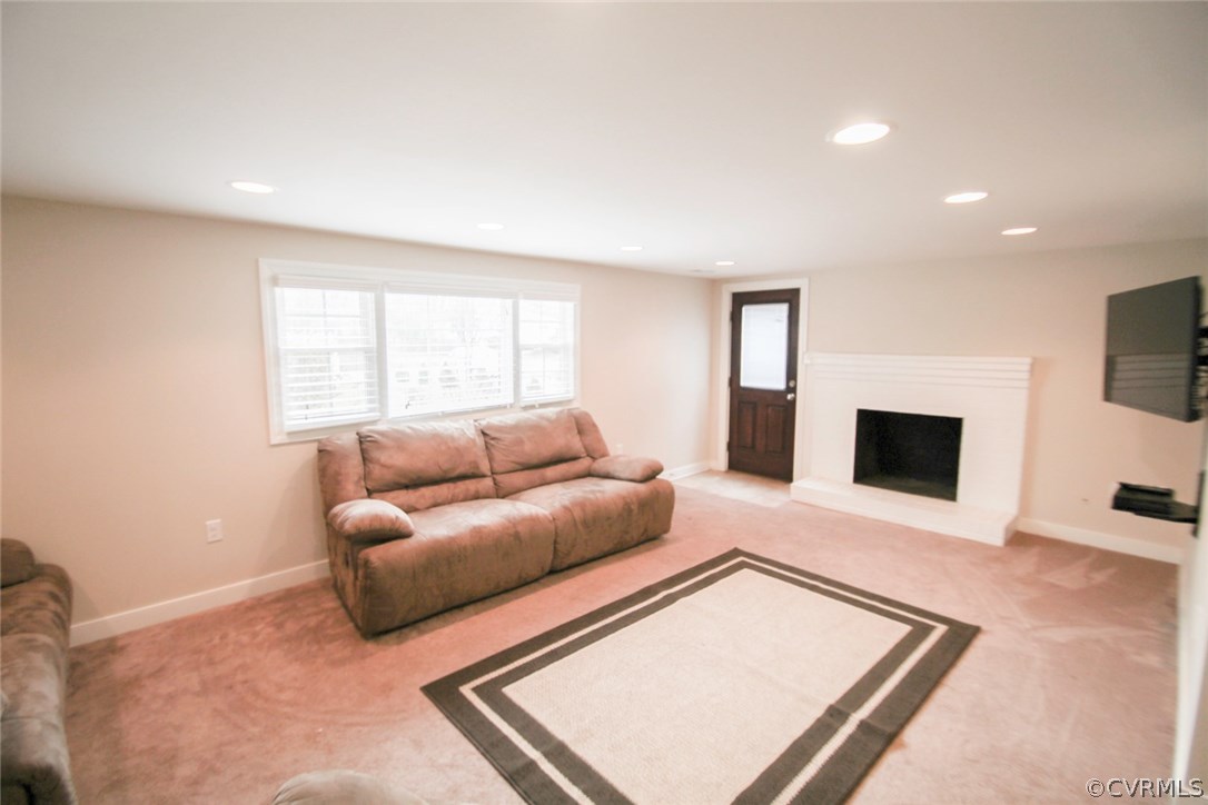 8310 Colebrook Road Richmond, VA 23227 - Photo 3 of 26 Gallery Image 3