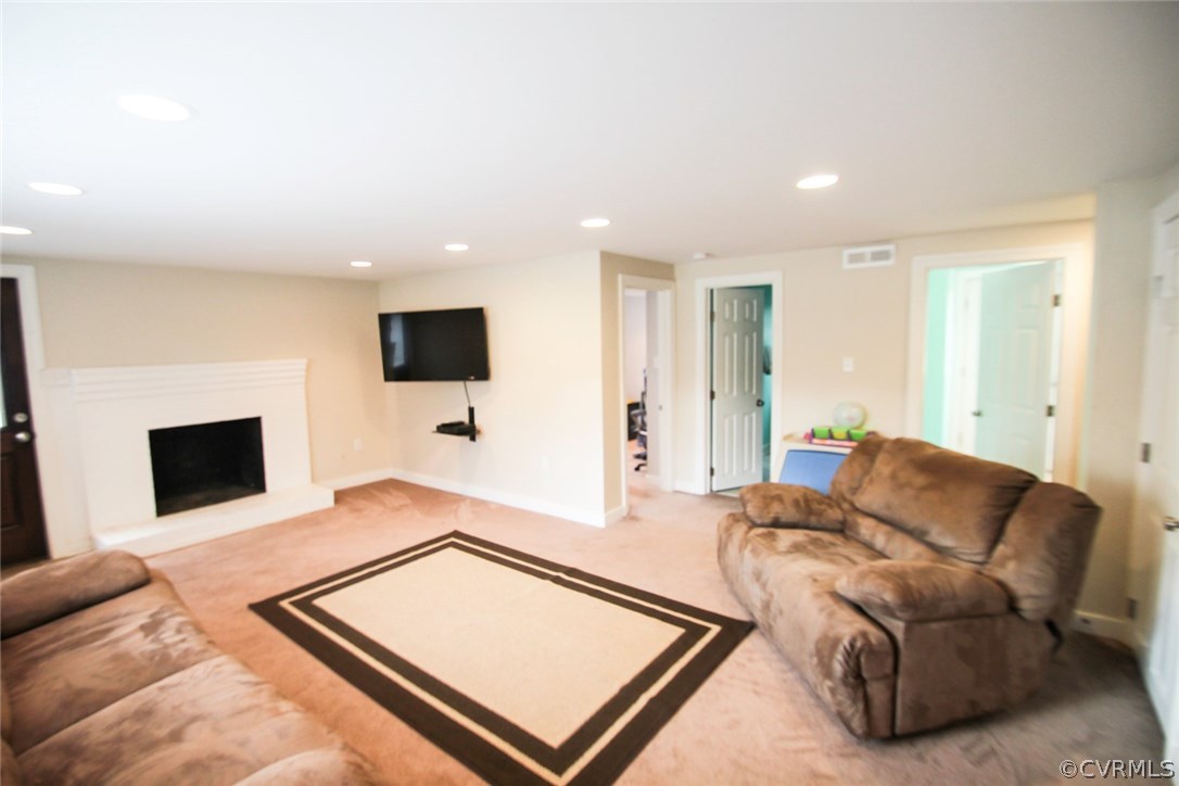 8310 Colebrook Road Richmond, VA 23227 - Photo 5 of 26 Gallery Image 5