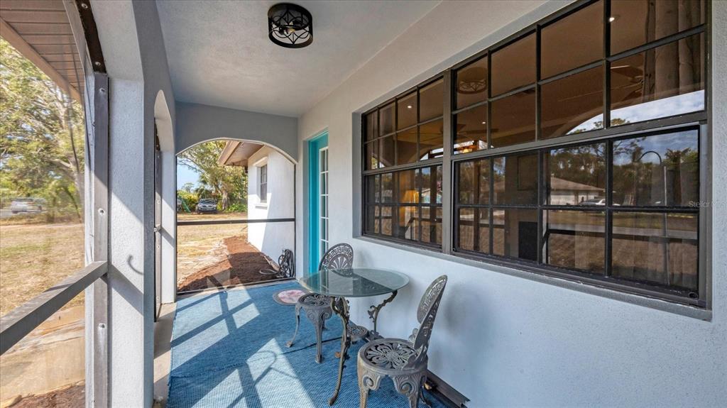 332 Cypress Road Venice, FL 34293 - Photo 5 of 44 Gallery Image 5