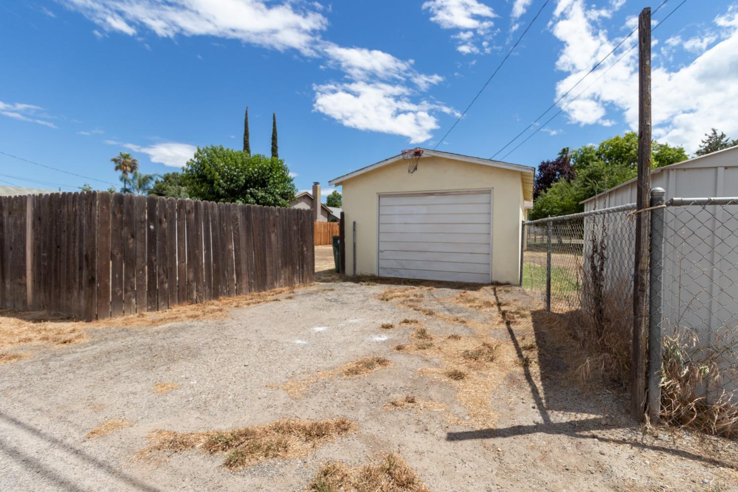 129 Walnut Street Madera, CA 93637 - Photo 20 of 22 Gallery Image 20