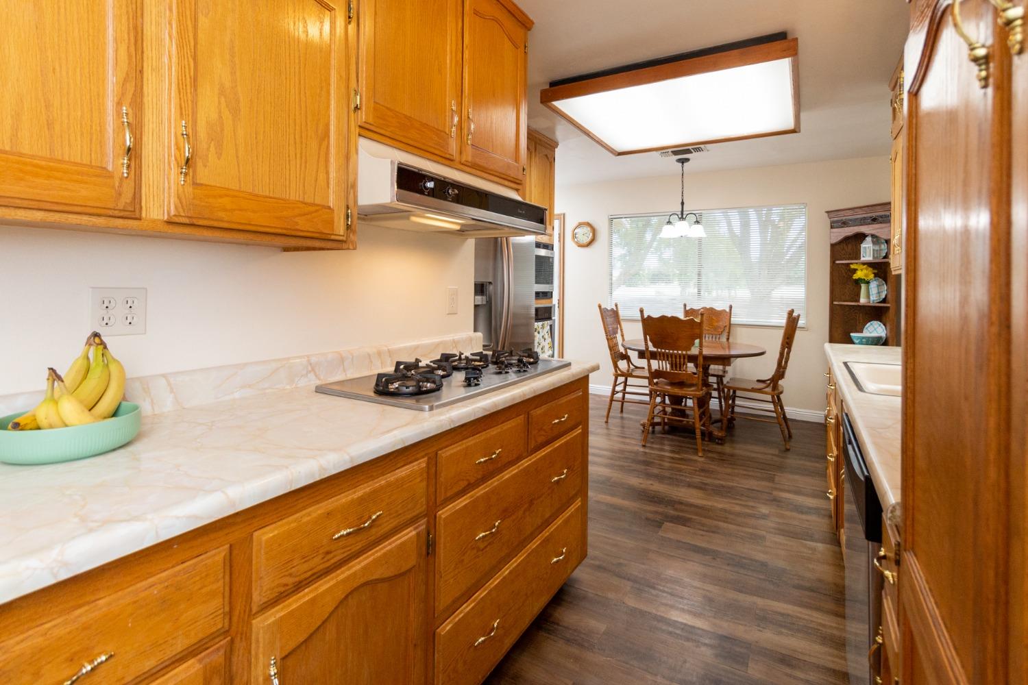 129 Walnut Street Madera, CA 93637 - Photo 8 of 22 Gallery Image 8