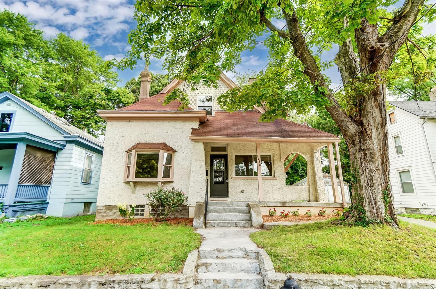 6130 Prentice Street Cincinnati, OH 45227 - Photo 1 of 44