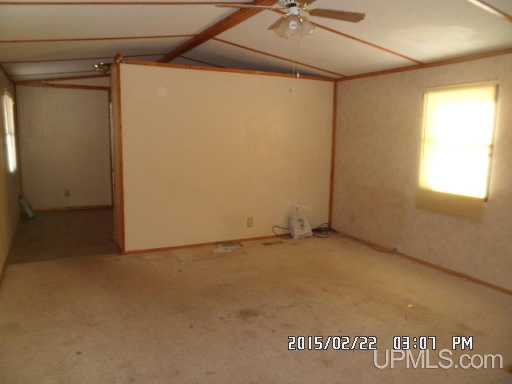 15627 North Co Road Wilson, MI 49896 - Photo 7 of 22