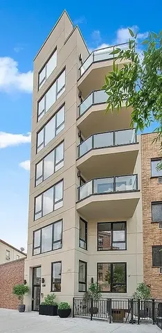 $1,695,000 | 61 North Henry Street, Unit GARDEN1 | Greenpoint