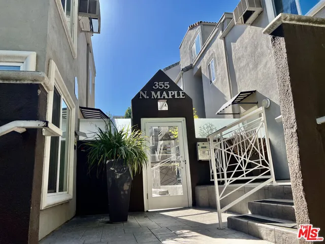 $2,900 | 355 North Maple Street, Unit 201, Burbank, CA 91505
