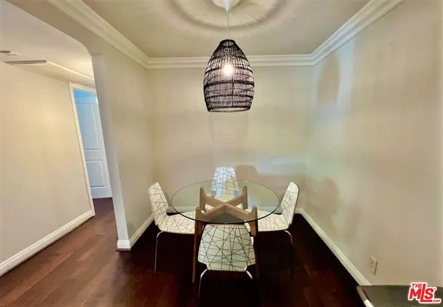 $2,900 | 355 North Maple Street, Unit 201, Burbank, CA 91505