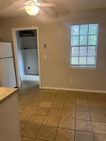 $1,400 | 111 Timber Lane, Unit B, Summerville, SC 29485