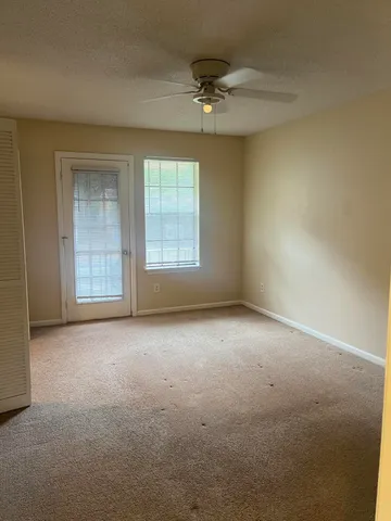 $1,400 | 111 Timber Lane, Unit B, Summerville, SC 29485