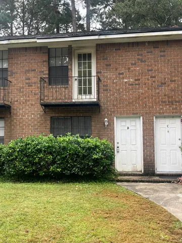 $1,400 | 111 Timber Lane, Unit B, Summerville, SC 29485