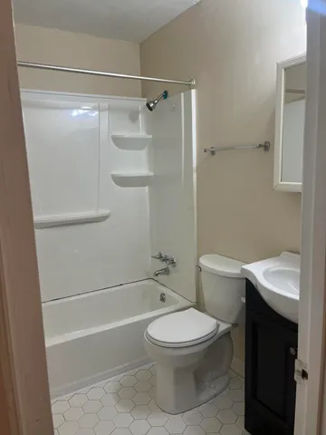 $1,400 | 111 Timber Lane, Unit B, Summerville, SC 29485