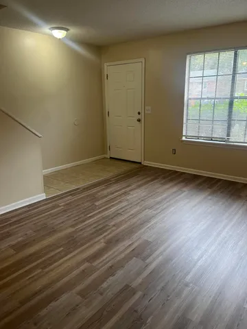 $1,400 | 111 Timber Lane, Unit B, Summerville, SC 29485