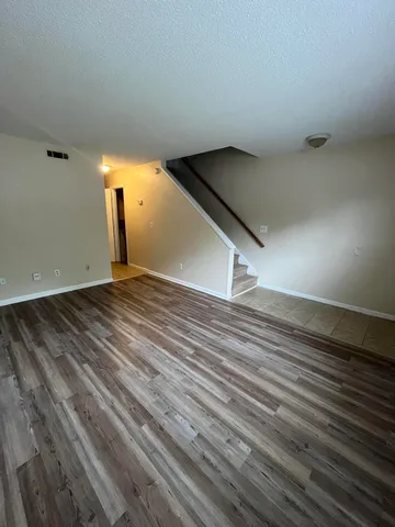 $1,400 | 111 Timber Lane, Unit B, Summerville, SC 29485