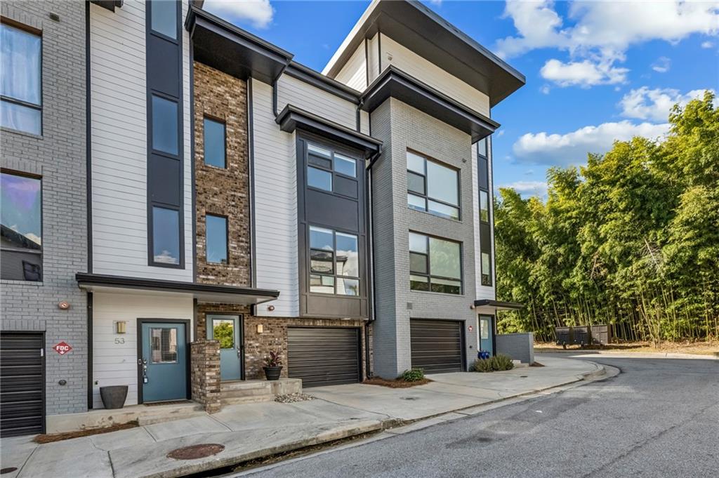 51 Moda Lane Atlanta, GA 30307 - Photo 1 of 18