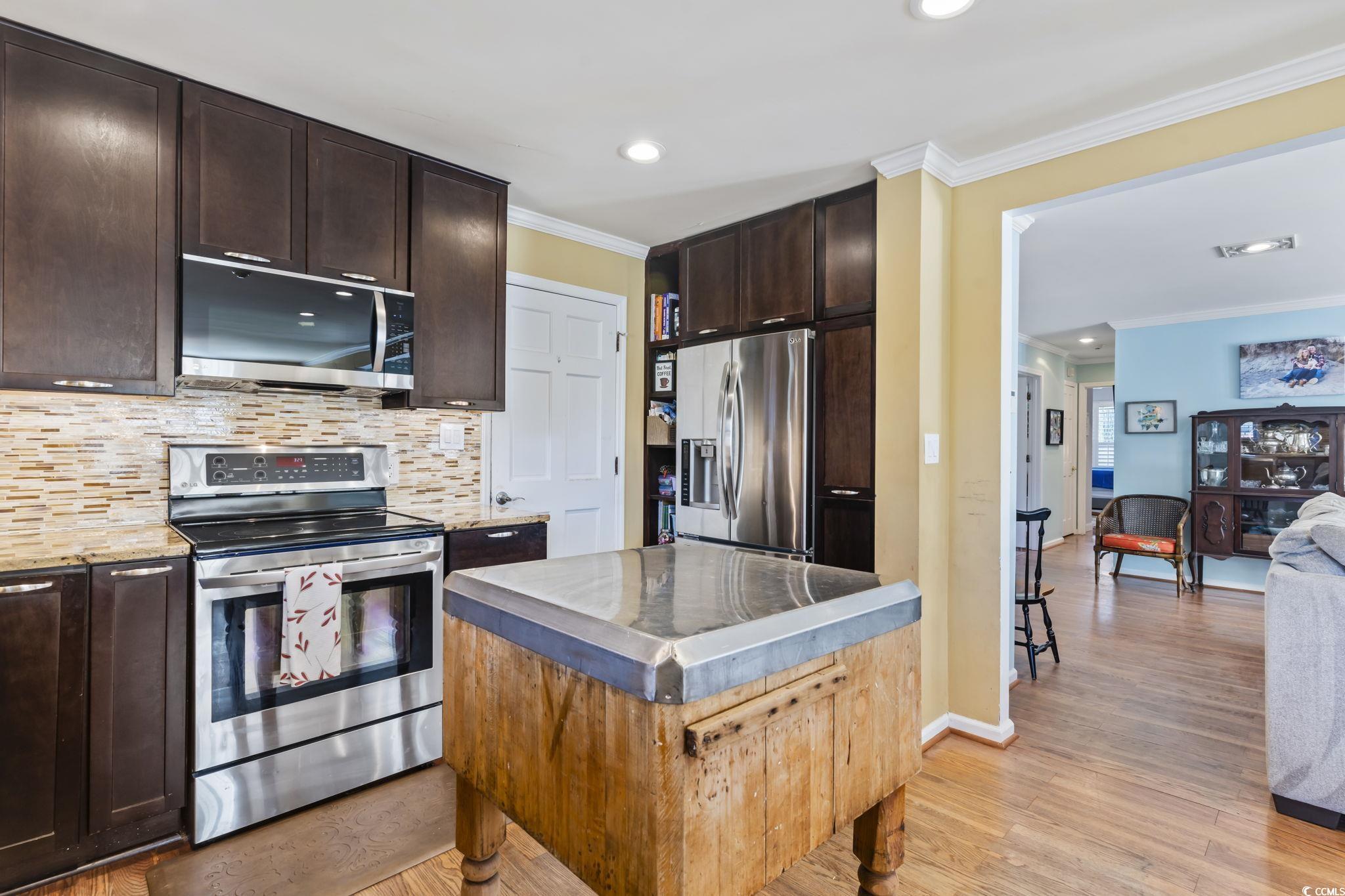 1671 Arundel Road Myrtle Beach, SC 29577 - Photo 24 of 40 Kitchen featuring appliances with stainless steel