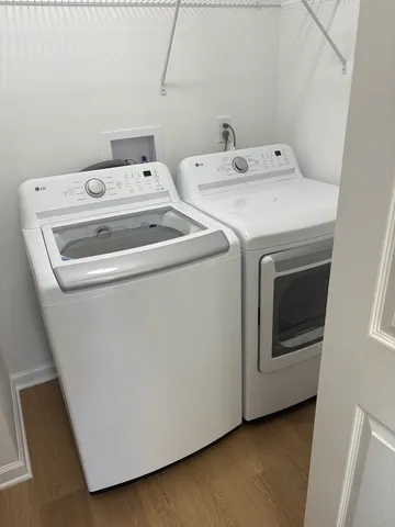 $2,000 | 230 Wethington Drive, Unit C, Wauconda, IL 60084