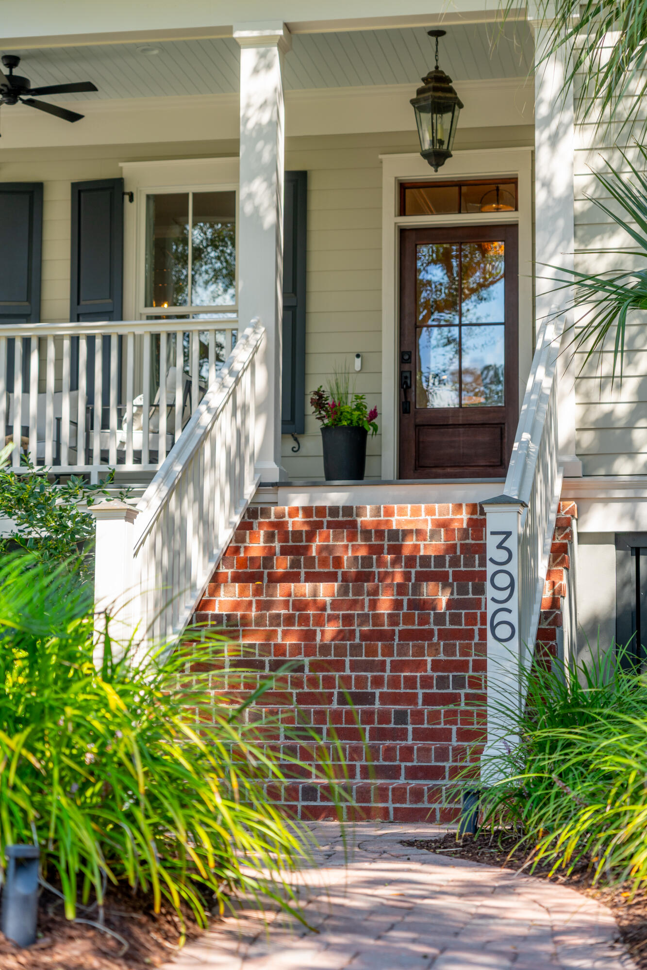 396 Evian Way Mount Pleasant, SC 29464 - Photo 3 of 58 396EvianWay-KeenEyeMarketing-007