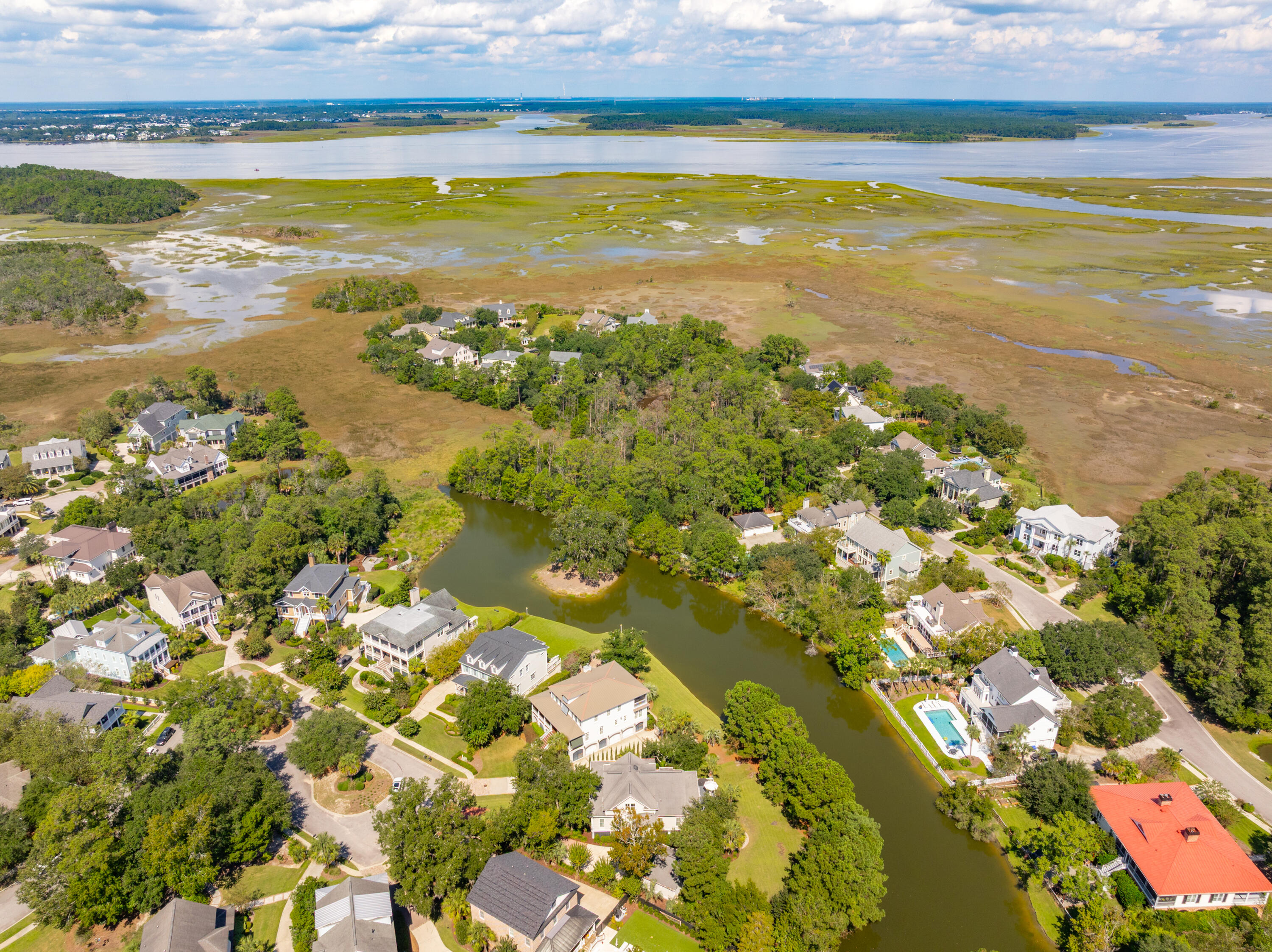 396 Evian Way Mount Pleasant, SC 29464 - Photo 55 of 58 396EvianWay-KeenEyeMarketing-002