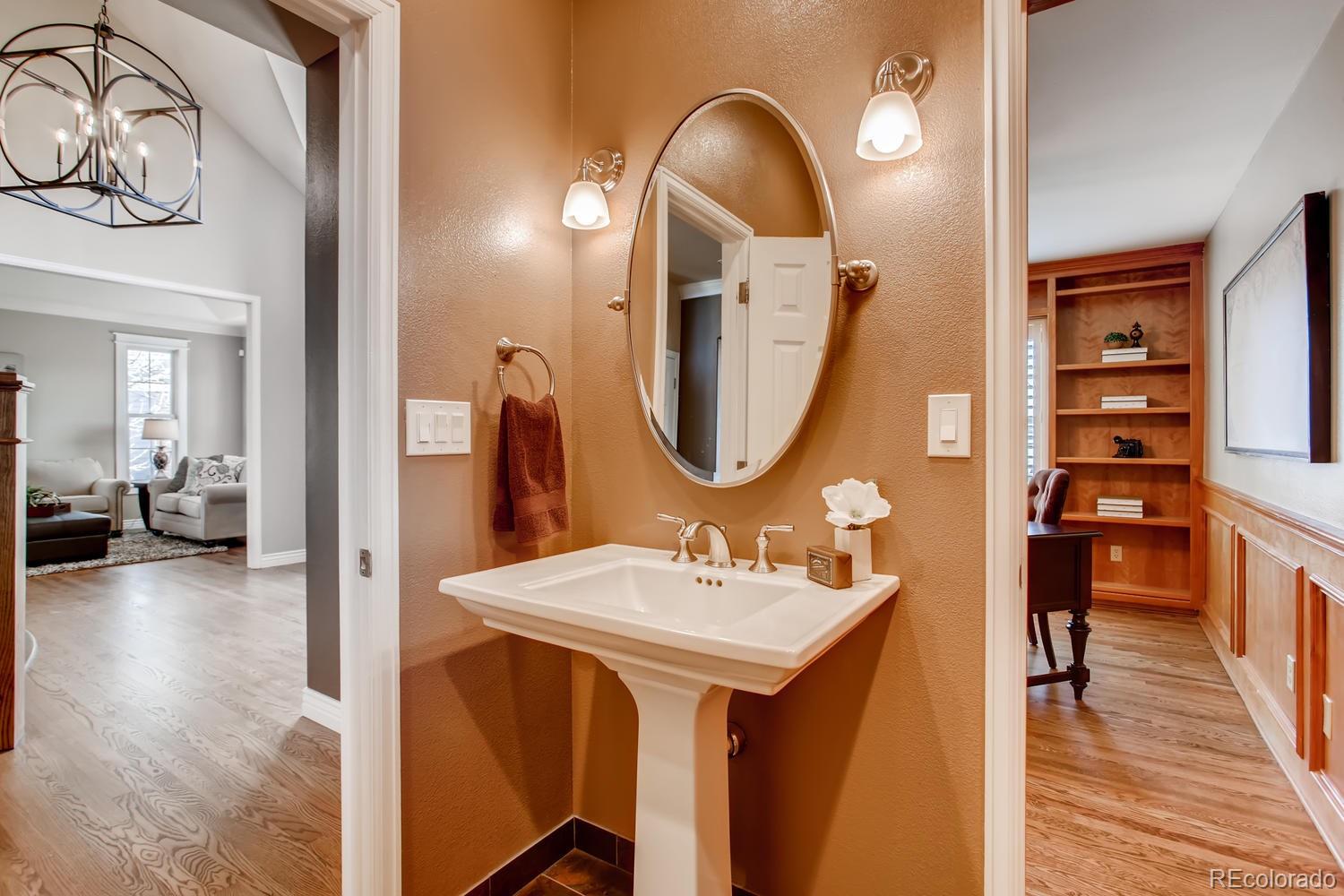 8501 Forrest Street Highlands Ranch, CO 80126 - Photo 17 of 40