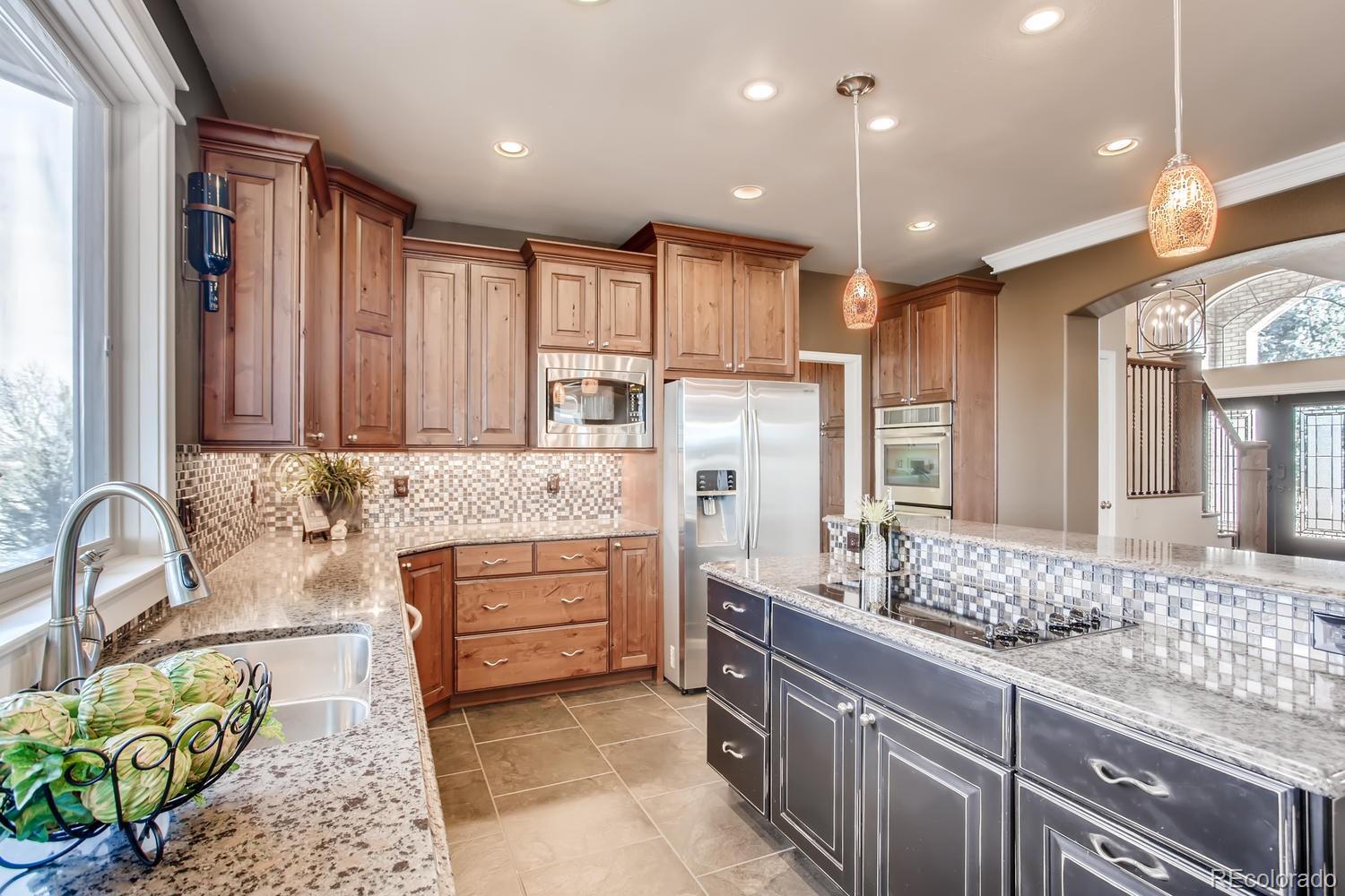 8501 Forrest Street Highlands Ranch, CO 80126 - Photo 6 of 40