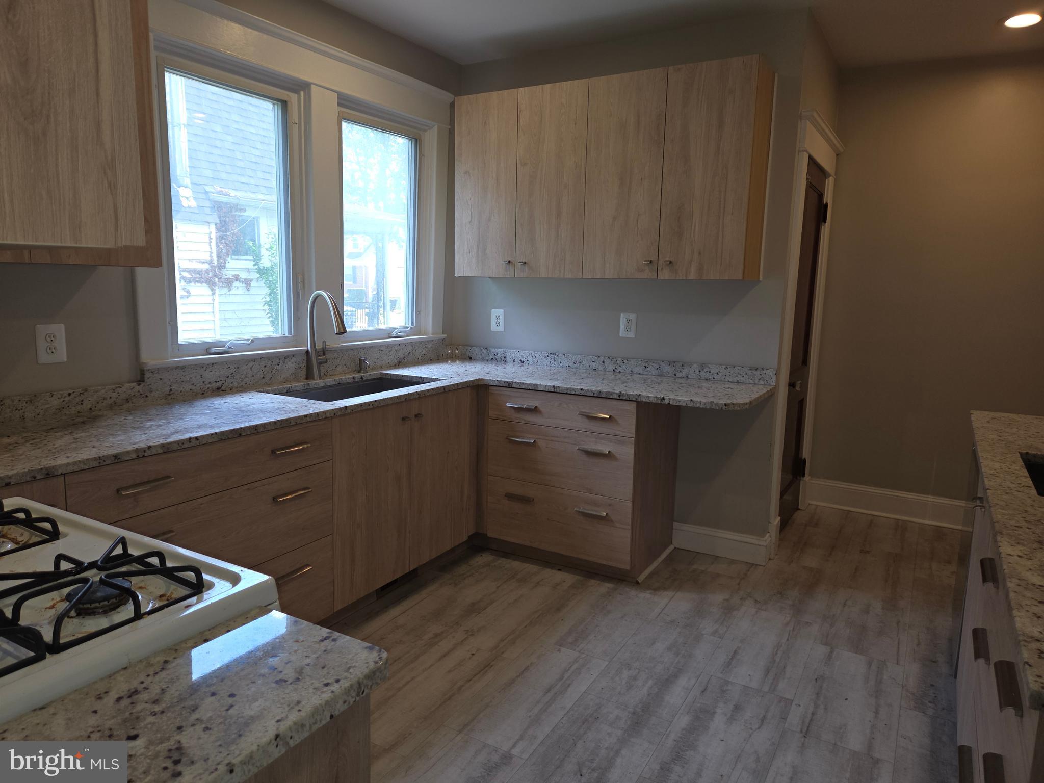 3216 Marnat Road Baltimore, MD 21208 - Photo 7 of 13