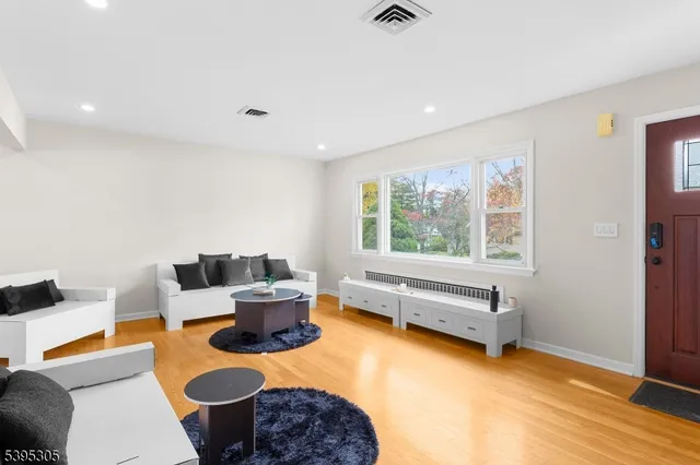 $749,000 | 19 Petry Drive, East Hanover, NJ 07936