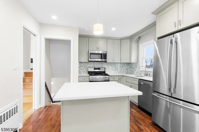 $749,000 | 19 Petry Drive, East Hanover, NJ 07936