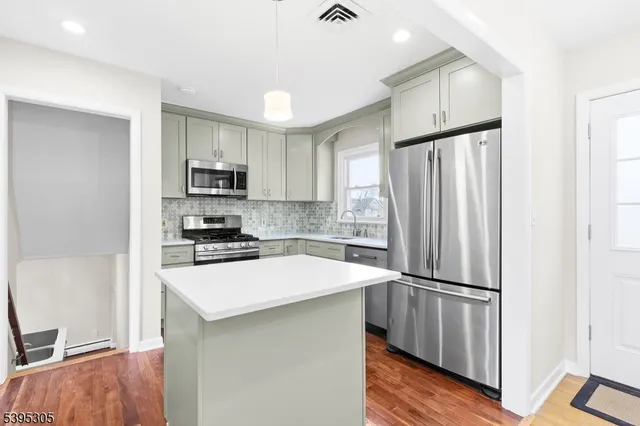 $749,000 | 19 Petry Drive, East Hanover, NJ 07936