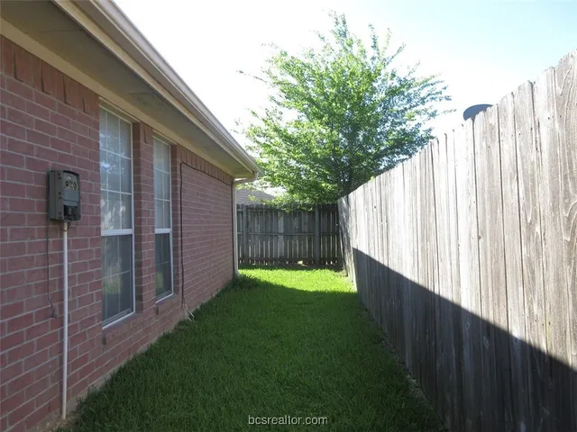 $1,495 | 916 Willow Pond Street, College Station, TX 77845