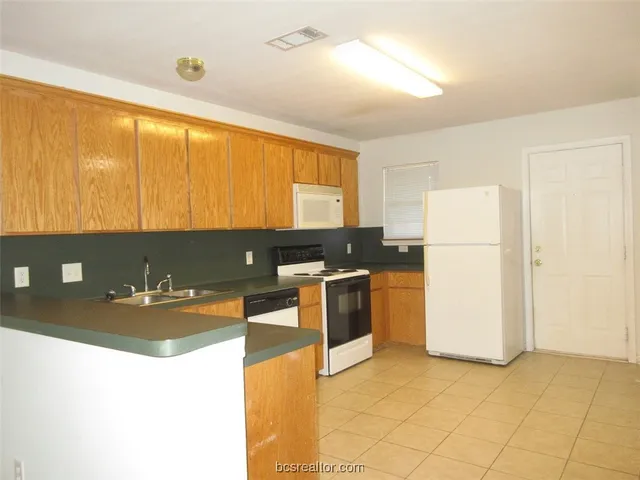 $1,495 | 916 Willow Pond Street, College Station, TX 77845