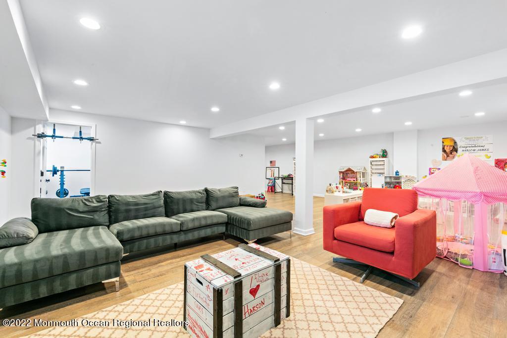 284 Pelican Road Middletown, NJ 07748 - Photo 53 of 75 284PelicanPrint-58