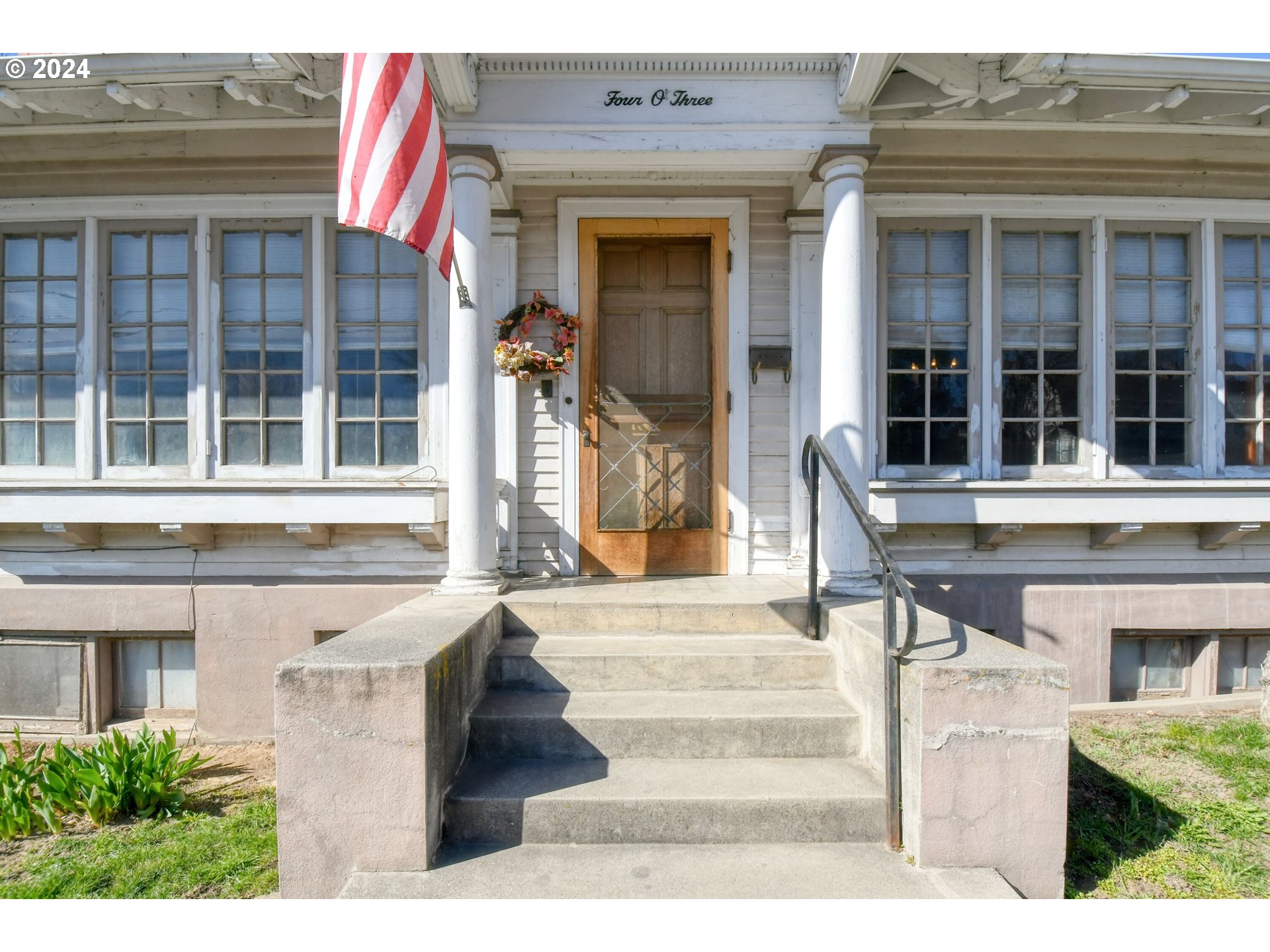 Gallery Image 4