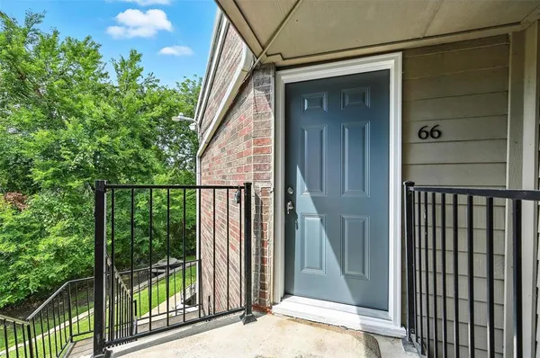 $1,550 | 8545 Midpark Road, Unit 66, Dallas, TX 75240