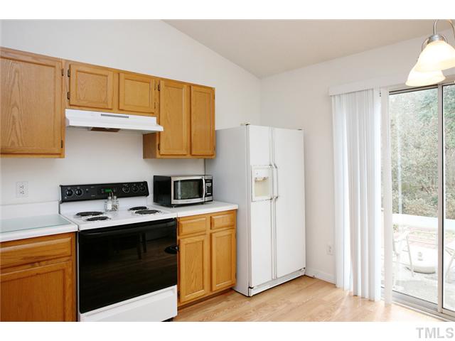 5615 Marthonna Way Raleigh, NC 27616 - Photo 8 of 23 Refrigerator Stays!