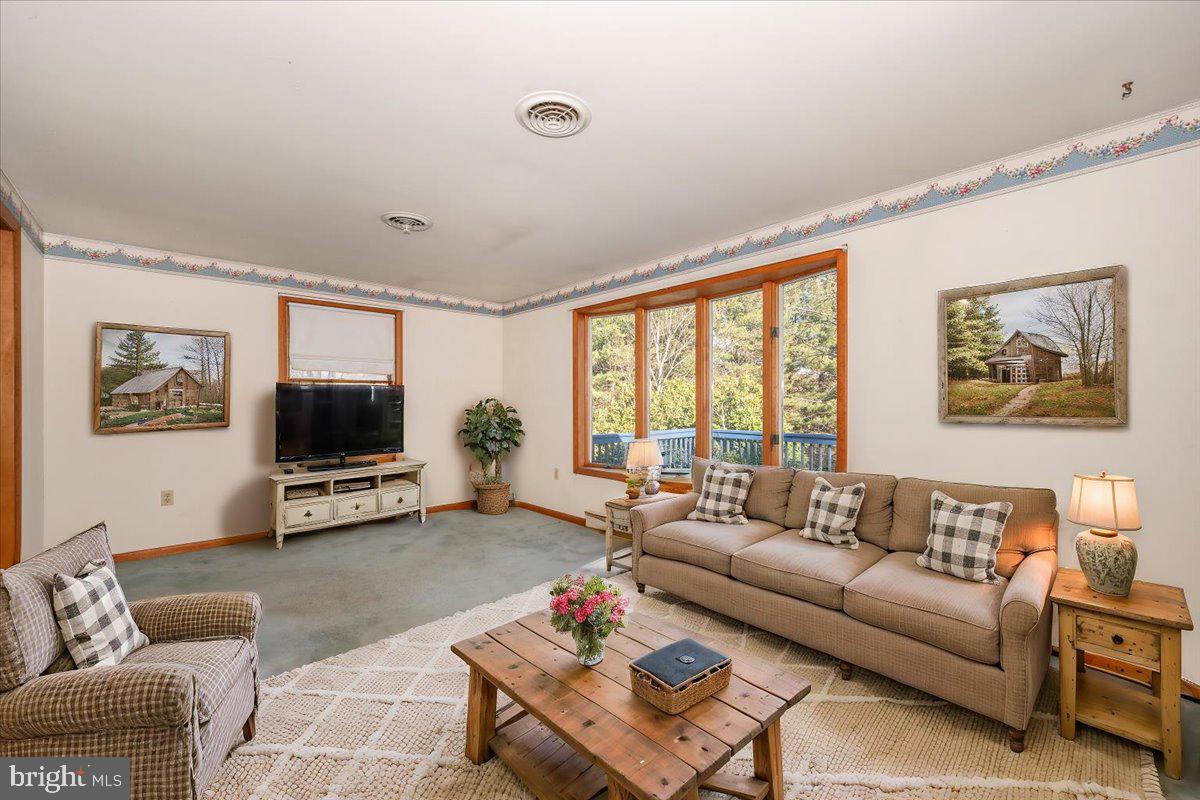 11748 Walnut Point Road Hagerstown, MD 21740 - Photo 1 of 53 Gallery Image 1