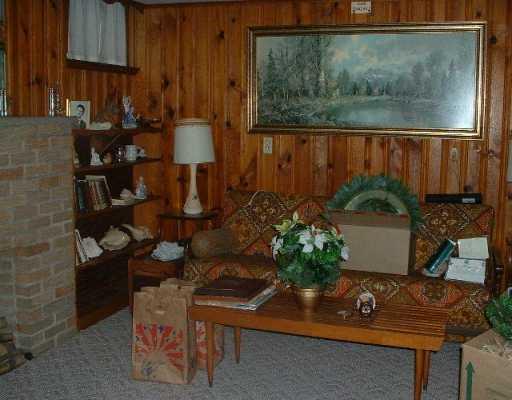 2806 Middle Road Glenshaw, PA 15116 - Photo 6 of 8 Studio/Study/Office.