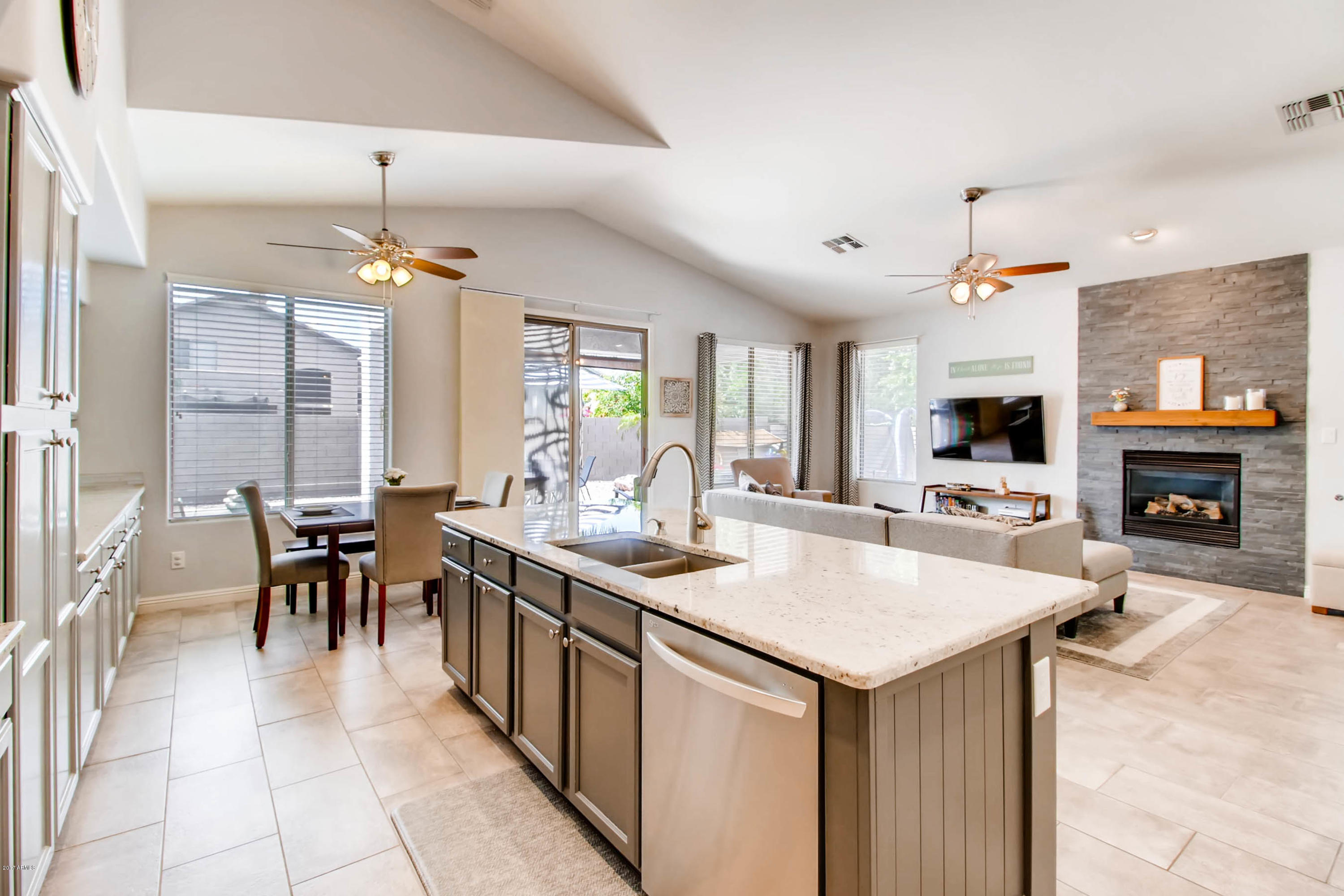 6605 West Rowel Road Phoenix, AZ 85083 - Photo 11 of 38