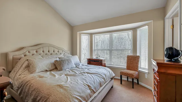 $2,072 | 5463 Stoney Place North, Unit 6102, Utica, MI 48316