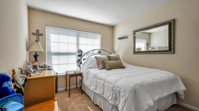 $2,072 | 5463 Stoney Place North, Unit 6102, Utica, MI 48316