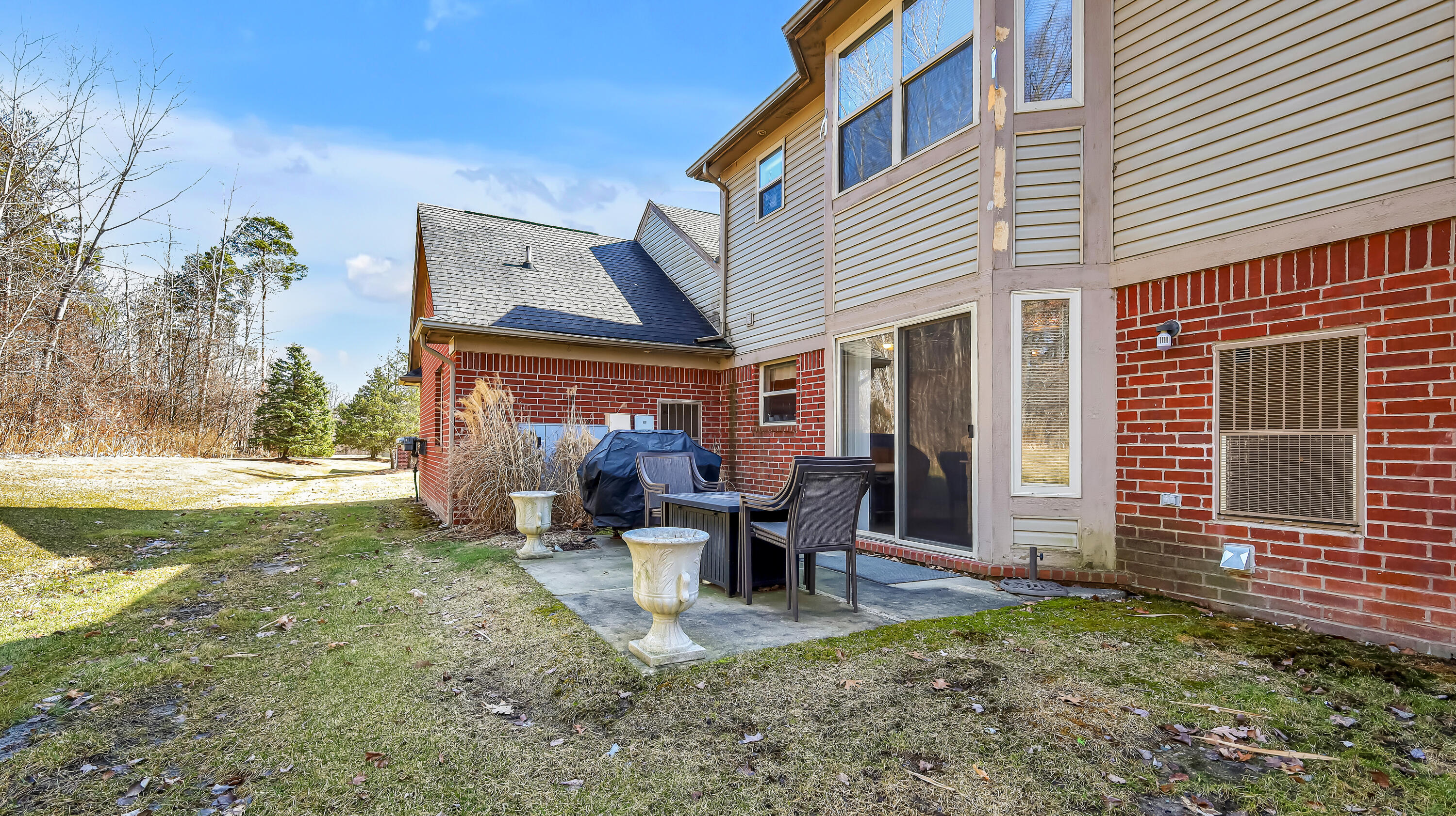 5463 Stoney Place North, Unit 6102 Utica, MI 48316 - Photo 17 of 17 IMG_2912