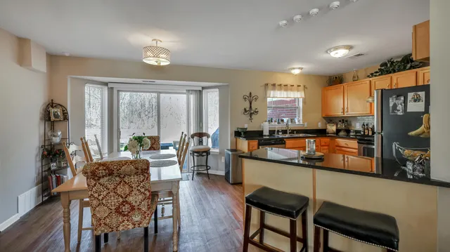 $2,072 | 5463 Stoney Place North, Unit 6102, Utica, MI 48316