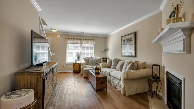 $2,072 | 5463 Stoney Place North, Unit 6102, Utica, MI 48316