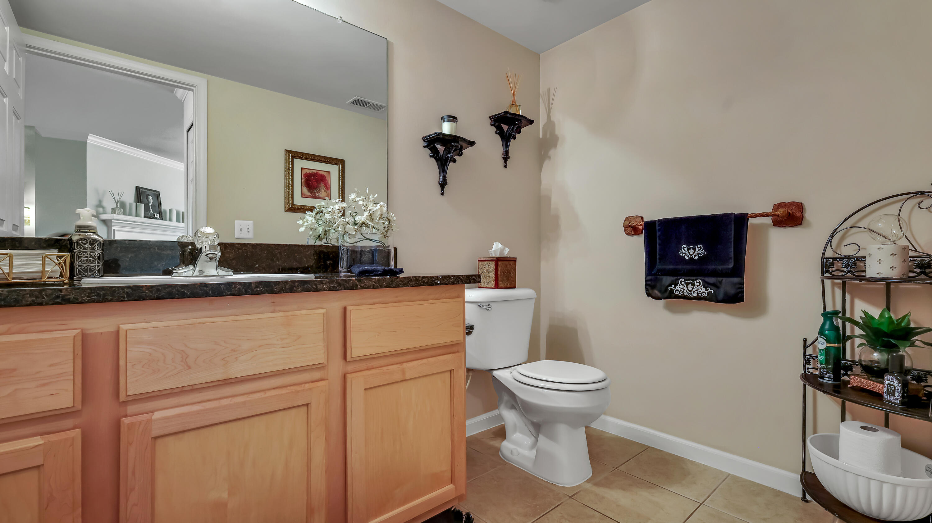 5463 Stoney Place North, Unit 6102 Utica, MI 48316 - Photo 9 of 17 IMG_2888